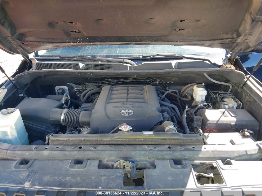 2018 TOYOTA TUNDRA SR5 5.7L V8 - 5TFDY5F18JX702261