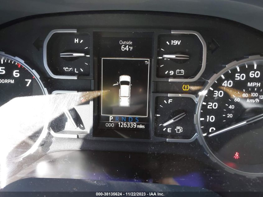 2018 TOYOTA TUNDRA SR5 5.7L V8 - 5TFDY5F18JX702261