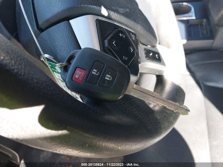 2018 TOYOTA TUNDRA SR5 5.7L V8 - 5TFDY5F18JX702261