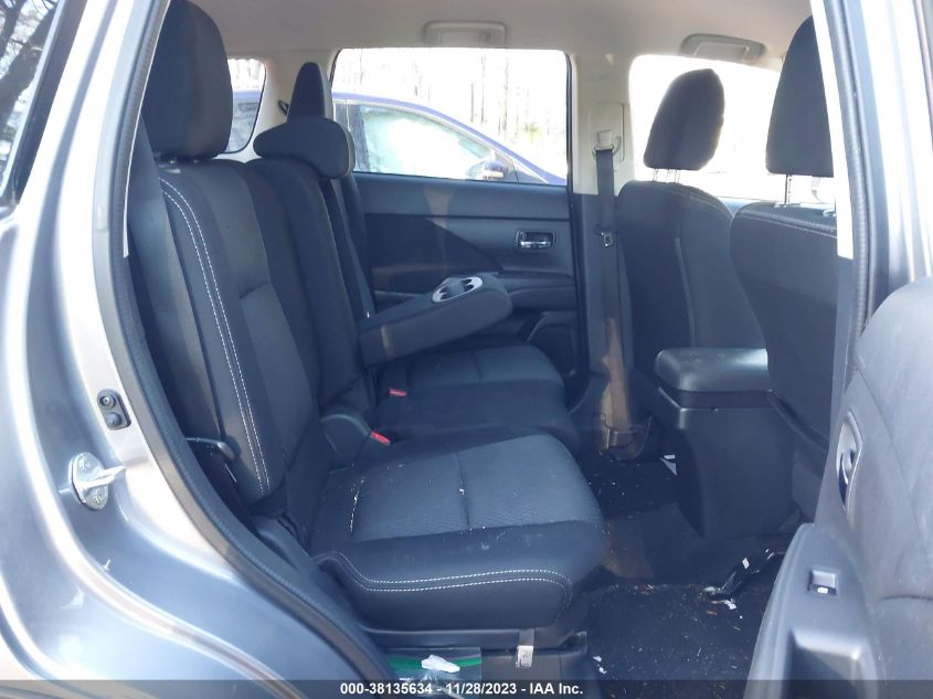 2018 MITSUBISHI OUTLANDER SE/SEL - JA4AD3A32JZ058928