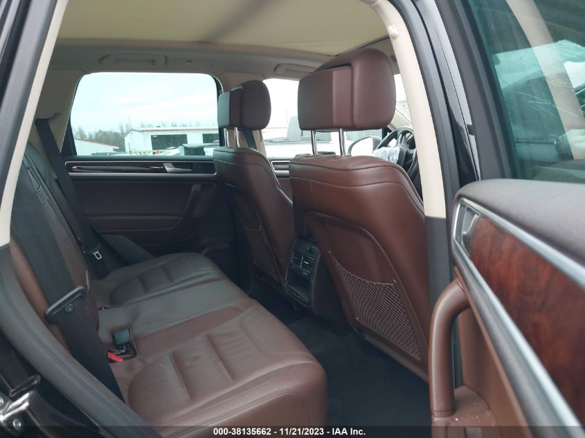 2014 VOLKSWAGEN TOUAREG TDI LUX - WVGEP9BP7ED011752