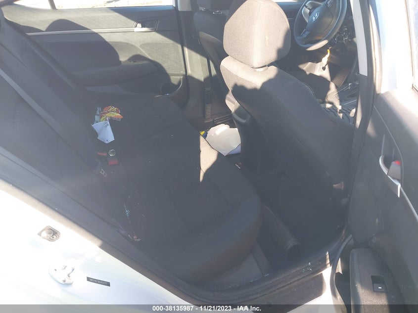 VIN 5NPD74LF3KH452275 2019 HYUNDAI ELANTRA SE