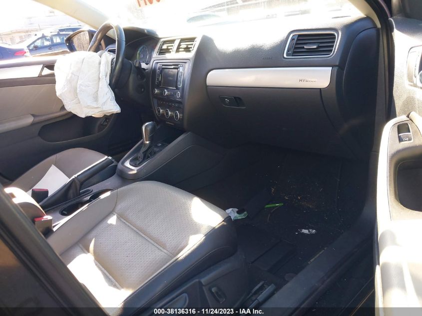 2013 VOLKSWAGEN JETTA HYBRID SEL 3VW637AJ8DM298069