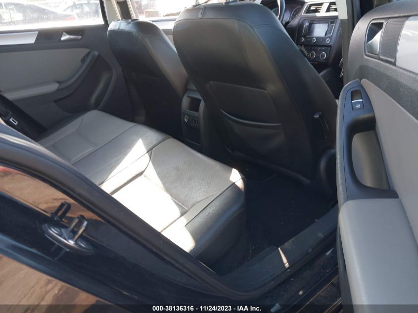 2013 VOLKSWAGEN JETTA HYBRID SEL 3VW637AJ8DM298069