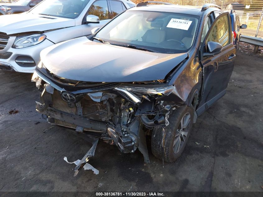 2018 TOYOTA RAV4 XLE - JTMWFREV1JJ189500