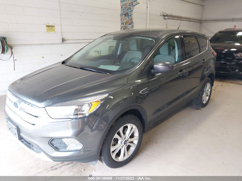 1FMCU9GD6KUB14591 2019 FORD ESCAPE, photo no. 2