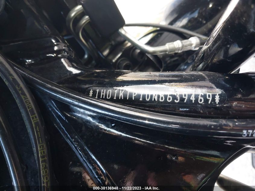 2009 HARLEY-DAVIDSON FLHX - 1HD1KB4169Y610379