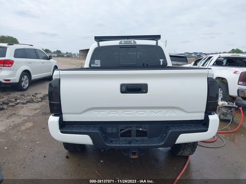 VIN 3TMCZ5ANXHM080104 2017 TOYOTA TACOMA DBL CAB/SR/TRDSPT/OR/PRO
