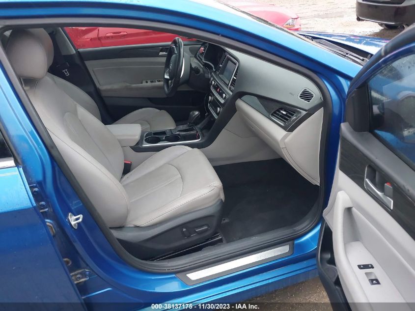 2018 HYUNDAI SONATA LIMITED - 5NPE34AF6JH599501