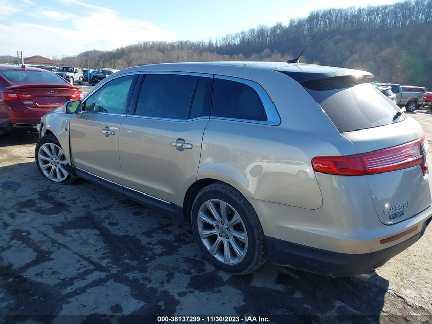 VIN 2LMHJ5FK7HBL00960 2017 LINCOLN MKT