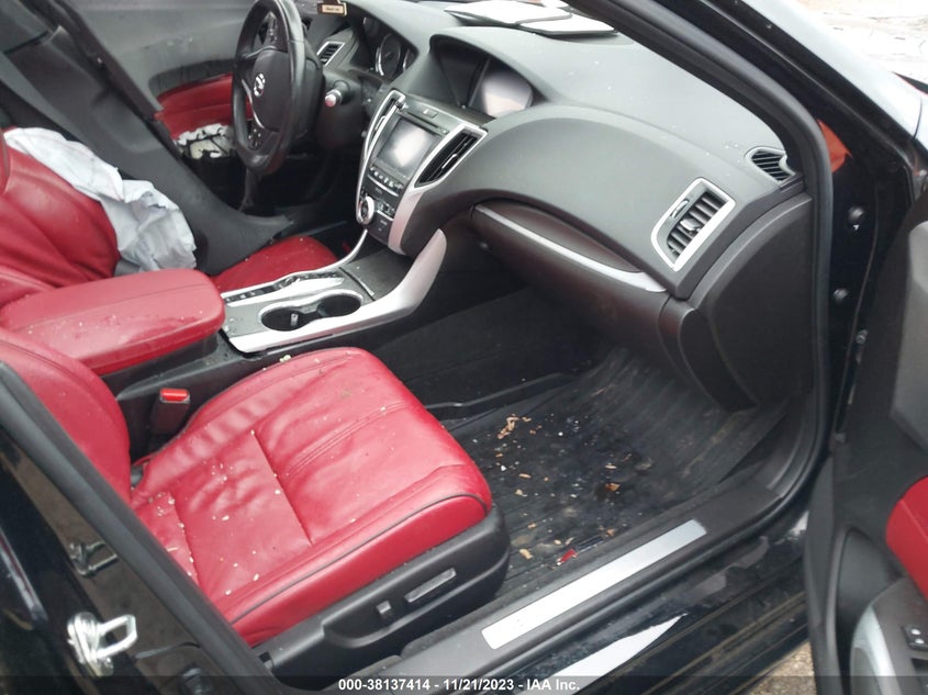VIN 19UUB3F60JA004880 2018 ACURA TLX TECH   A-SPEC PKGS