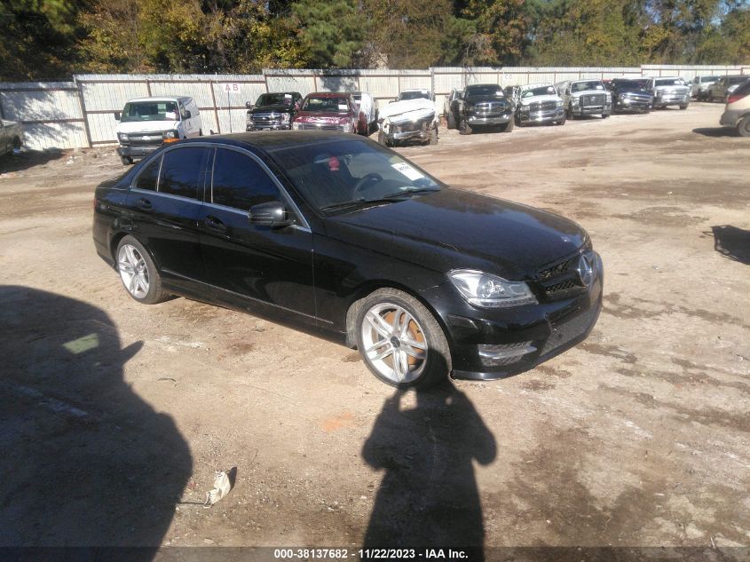 2013 MERCEDES-BENZ C 300 LUXURY 4MATIC - WDDGF8AB1DR295466