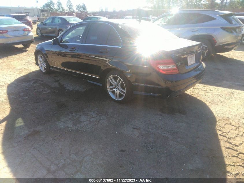2013 MERCEDES-BENZ C 300 LUXURY 4MATIC - WDDGF8AB1DR295466