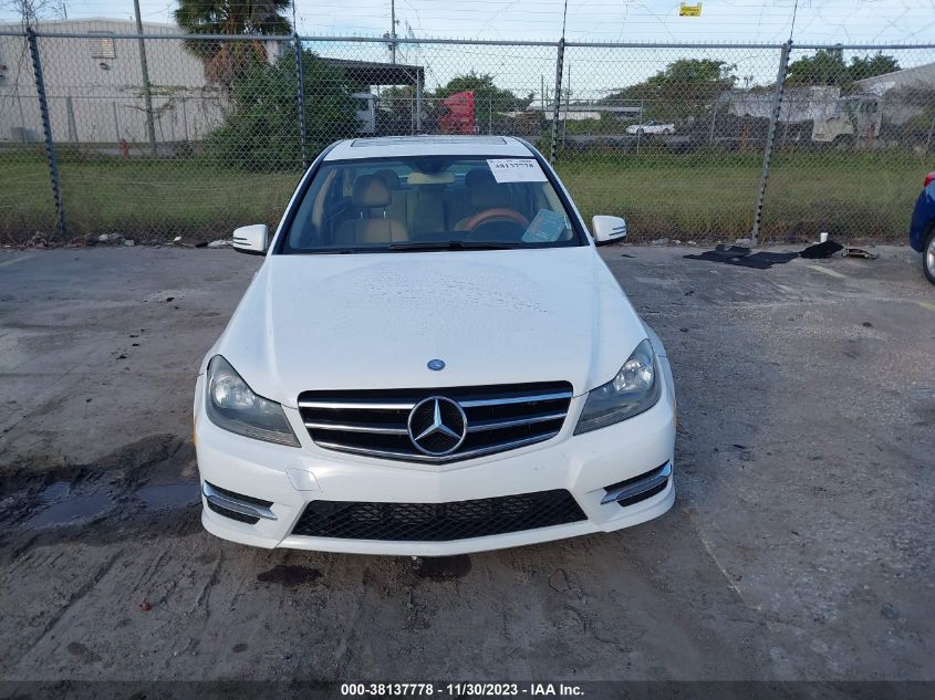2014 MERCEDES-BENZ C 250 LUXURY/SPORT - WDDGF4HB2EG253402