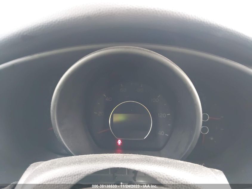 2018 KIA SOUL + - KNDJP3A54J7611010