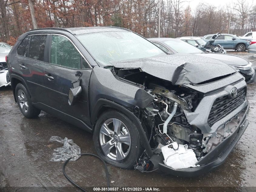 2022 TOYOTA RAV4 XLE - 2T3P1RFV5NW327077