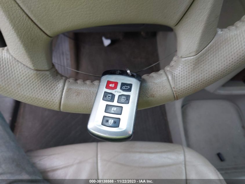 2013 TOYOTA SIENNA XLE V6 8 PASSENGER - 5TDYK3DC6DS388342