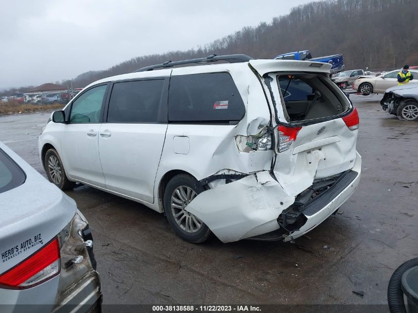 2013 TOYOTA SIENNA XLE V6 8 PASSENGER - 5TDYK3DC6DS388342
