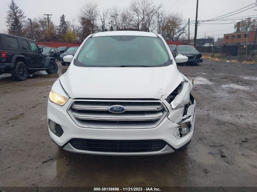 2017 FORD ESCAPE SE - 1FMCU0GD3HUA12928