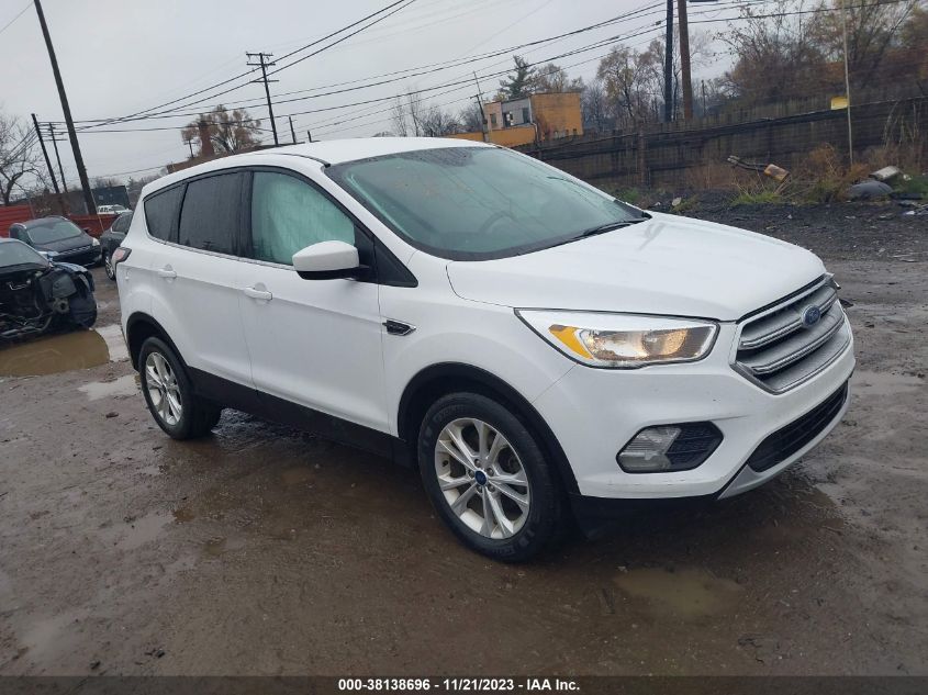 2017 FORD ESCAPE SE - 1FMCU0GD3HUA12928