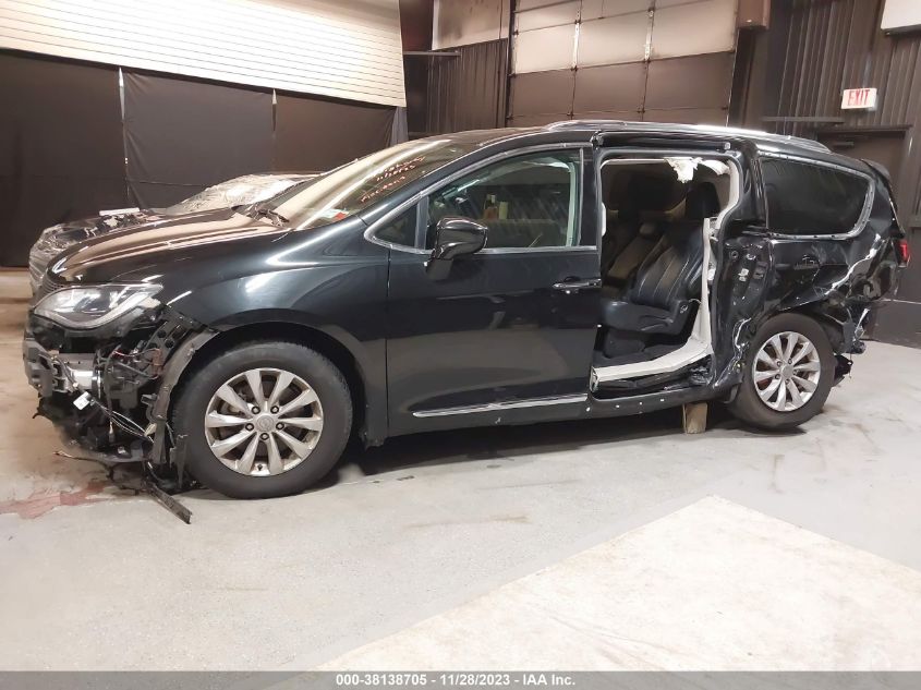 2019 CHRYSLER PACIFICA TOURING L - 2C4RC1BG6KR721186