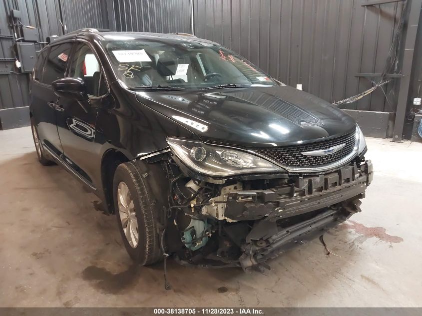 2019 CHRYSLER PACIFICA TOURING L - 2C4RC1BG6KR721186