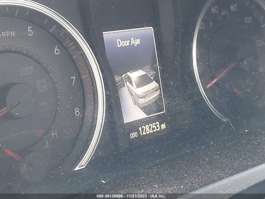 2016 TOYOTA CAMRY SE - 4T1BF1FK4GU122395