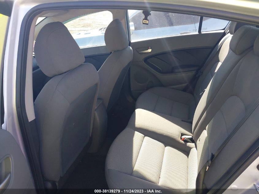 VIN 3KPFK4A7XHE055114 2017 KIA FORTE LX