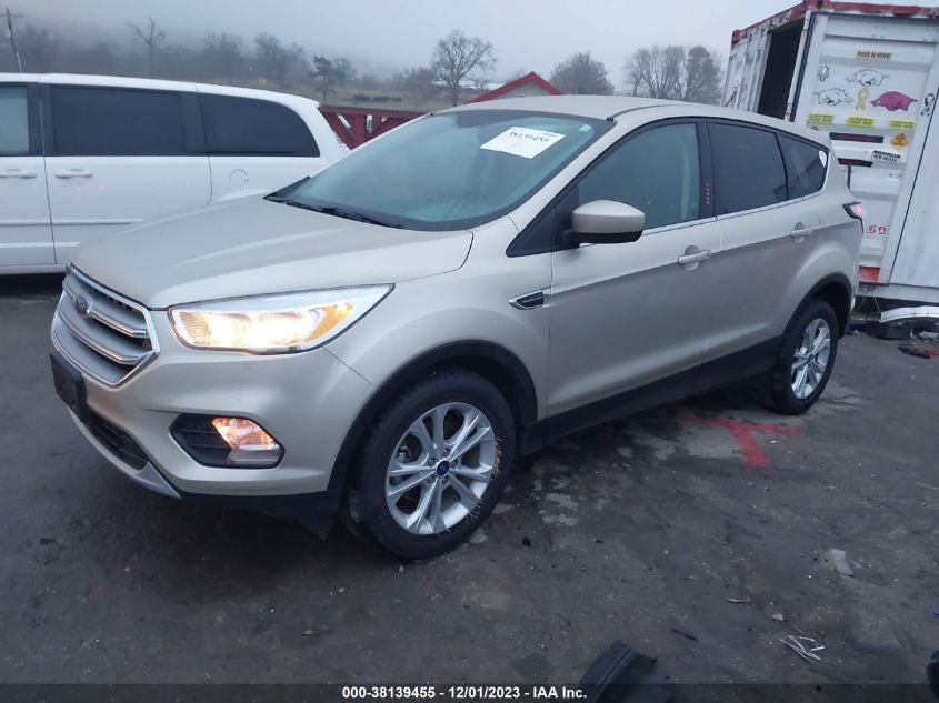 1FMCU0GD7HUC77724 2017 FORD ESCAPE, photo no. 2