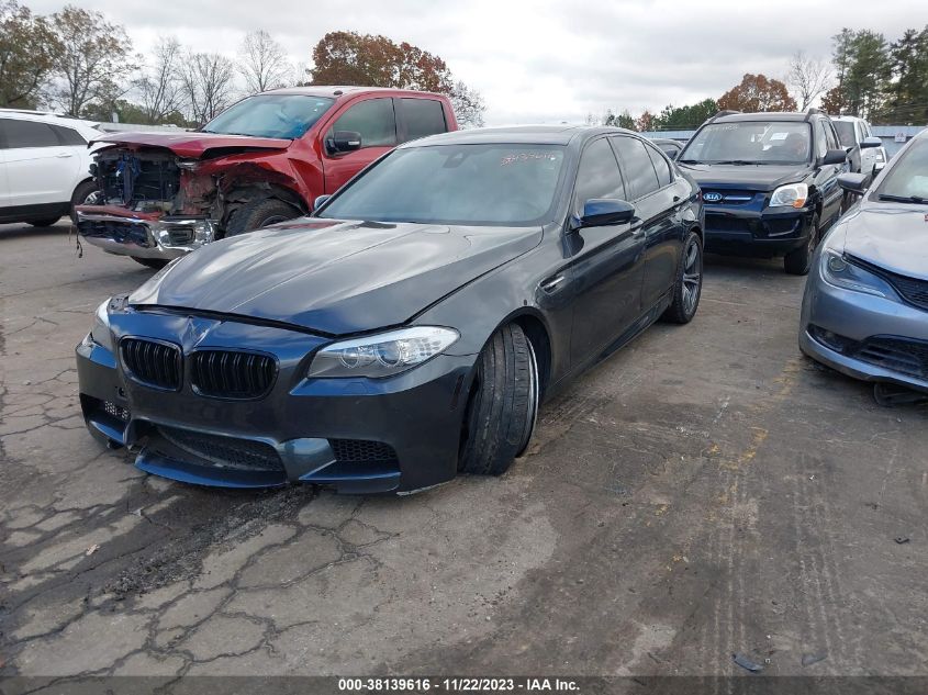 WBSFV9C56DD095713 2013 BMW M5, photo no. 2