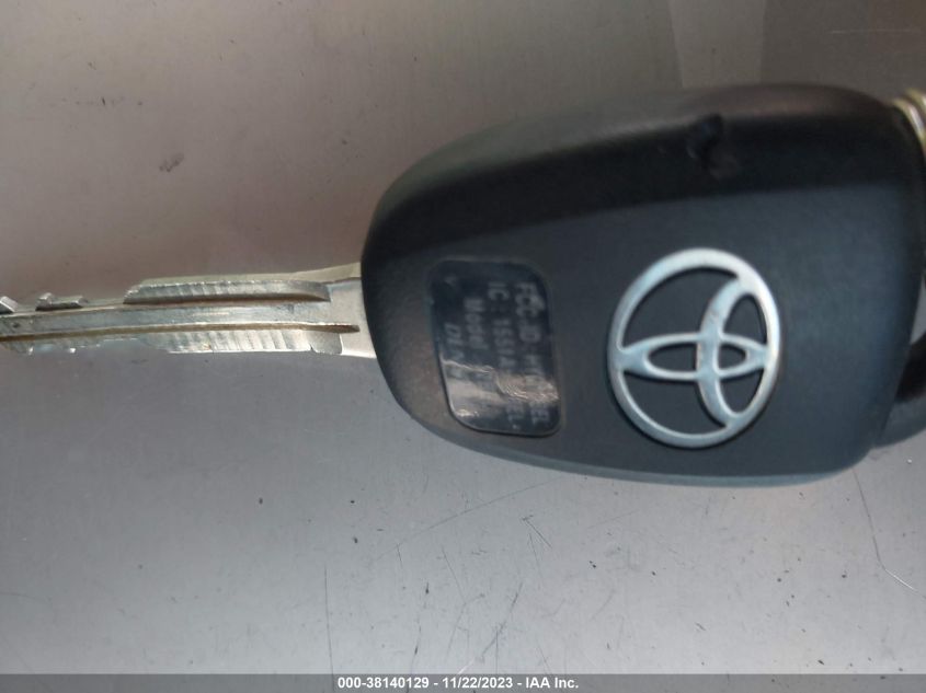 2014 TOYOTA COROLLA LE PLUS - 5YFBURHE7EP052224