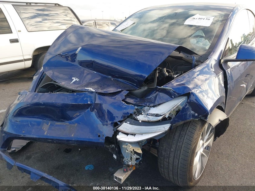 VIN 5YJYGDEE1LF057775 2020 TESLA MODEL Y