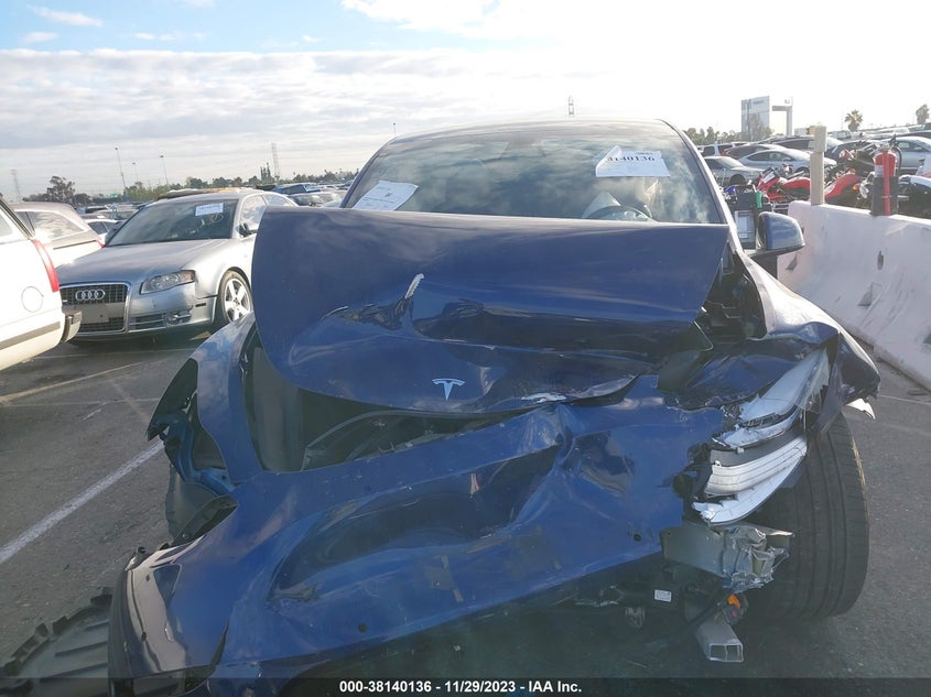 VIN 5YJYGDEE1LF057775 2020 TESLA MODEL Y