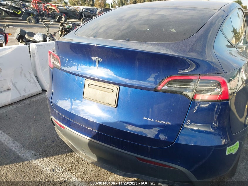 VIN 5YJYGDEE1LF057775 2020 TESLA MODEL Y
