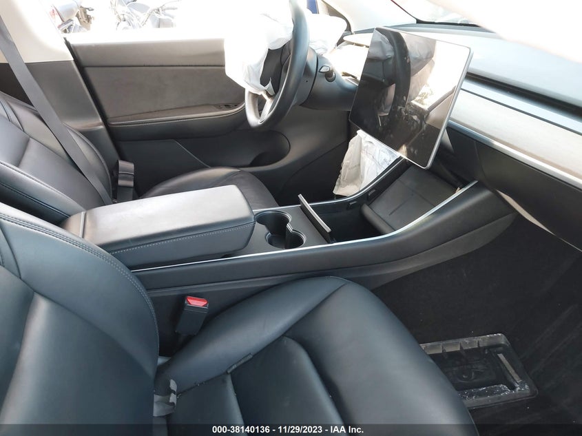 VIN 5YJYGDEE1LF057775 2020 TESLA MODEL Y