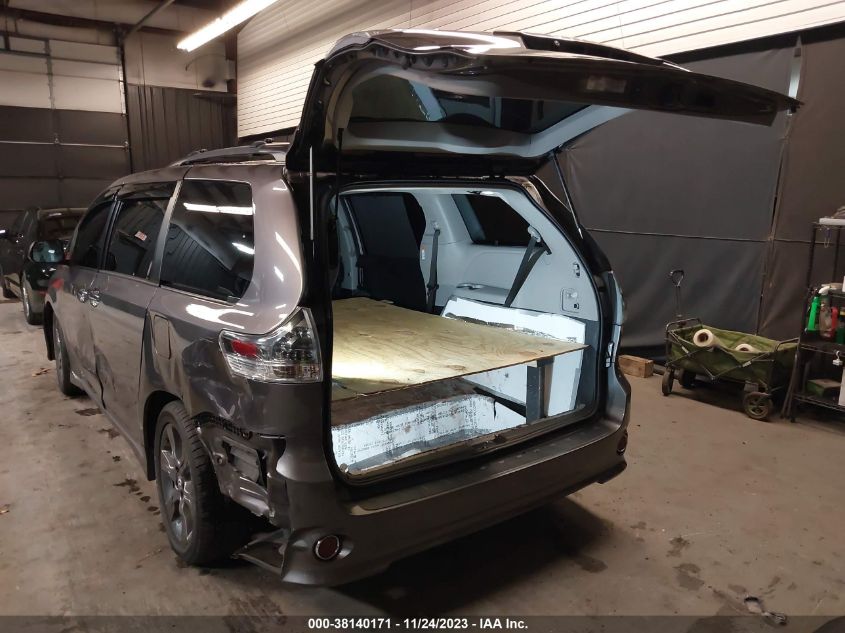 5TDXK3DC8FS637366 2015 TOYOTA SIENNA, photo no. 3