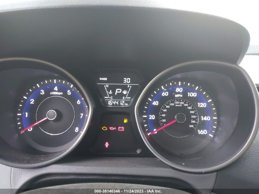 2014 HYUNDAI ELANTRA SE - 5NPDH4AE7EH493360