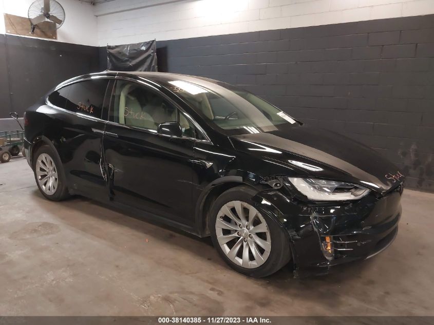 2018 TESLA MODEL X 100D/75D/P100D - 5YJXCDE25JF096508