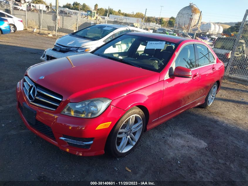 2014 MERCEDES-BENZ C 250 LUXURY/SPORT - WDDGF4HB7EA962619