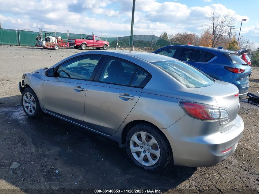 2013 MAZDA MAZDA3 I SPORT - JM1BL1U84D1703381