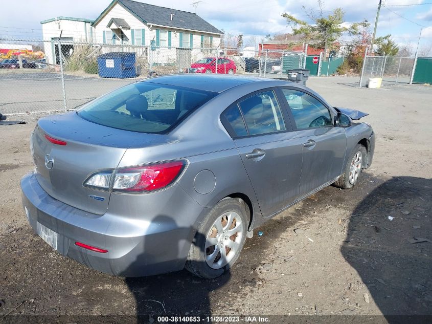 2013 MAZDA MAZDA3 I SPORT - JM1BL1U84D1703381