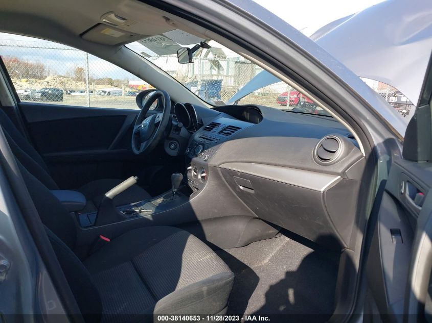 2013 MAZDA MAZDA3 I SPORT - JM1BL1U84D1703381