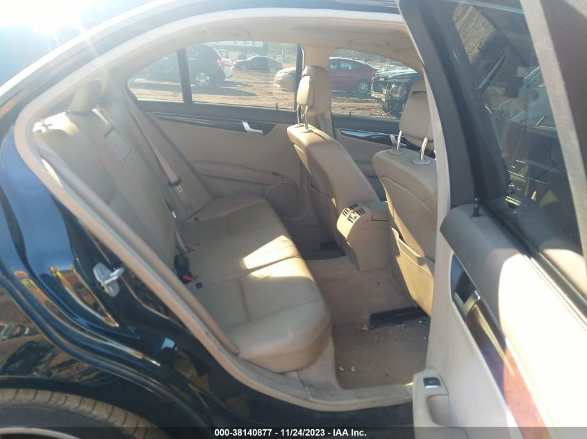 2014 MERCEDES-BENZ C 250 SPORT/LUXURY - WDDGF4HB8EG213597