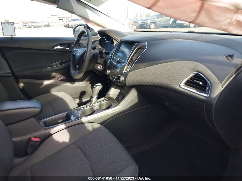 2019 CHEVROLET CRUZE LT - 1G1BE5SM7K7113115