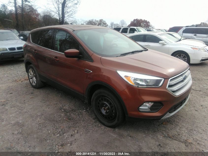 2017 FORD ESCAPE SE - 1FMCU0G99HUC52898