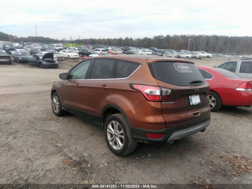 2017 FORD ESCAPE SE - 1FMCU0G99HUC52898