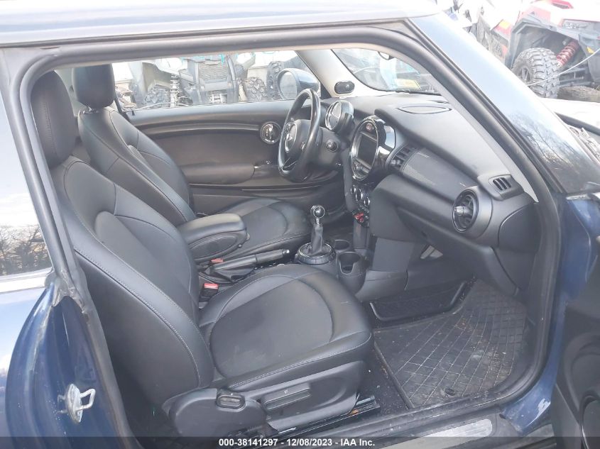 2016 MINI HARDTOP COOPER - WMWXP5C57GT739919