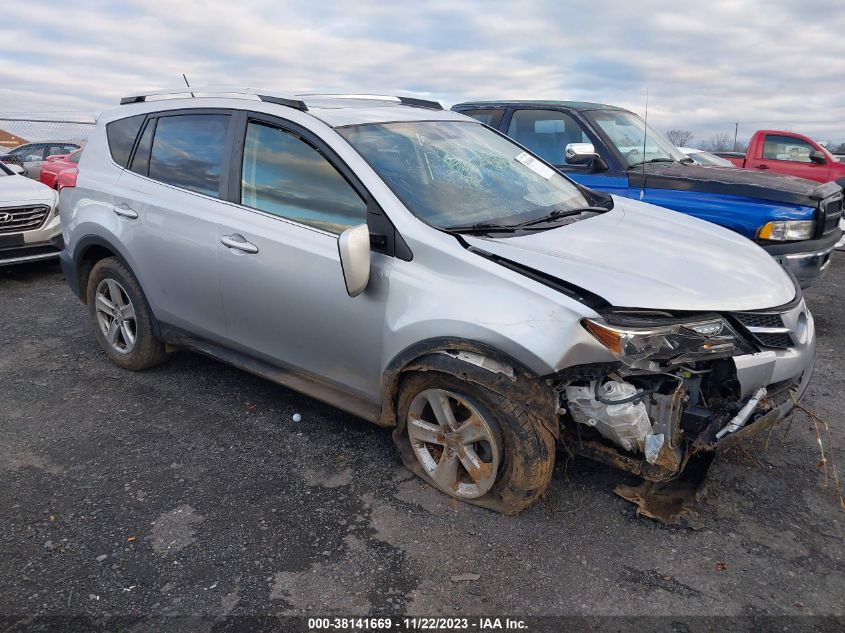 2014 TOYOTA RAV4 XLE - JTMWFREV2EJ018955
