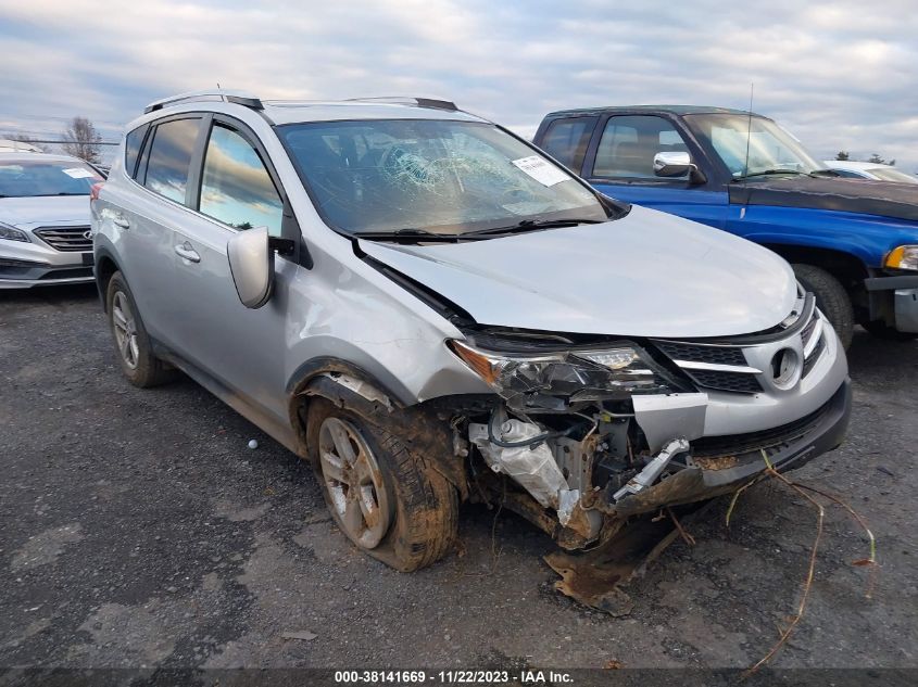 2014 TOYOTA RAV4 XLE - JTMWFREV2EJ018955
