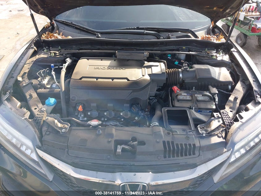 VIN 1HGCT2B0XHA005632 2017 HONDA ACCORD TOURING V6